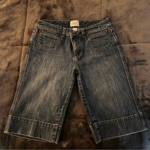 White House Black Market Dark Wash Cropped Jeans